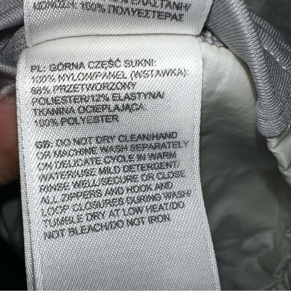 The North Face Gorpcore Primaloft Jacket White Gray Zip Up Pockets XS Athleisure - Picture 10 of 14